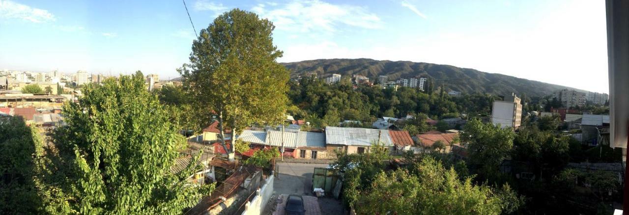 Hotel Nadikvari ティビリシ エクステリア 写真